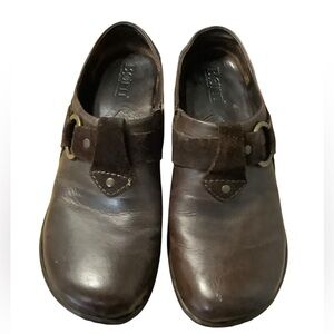 Born‎ Brown Leather mules Shoes 40 Euro 9 US